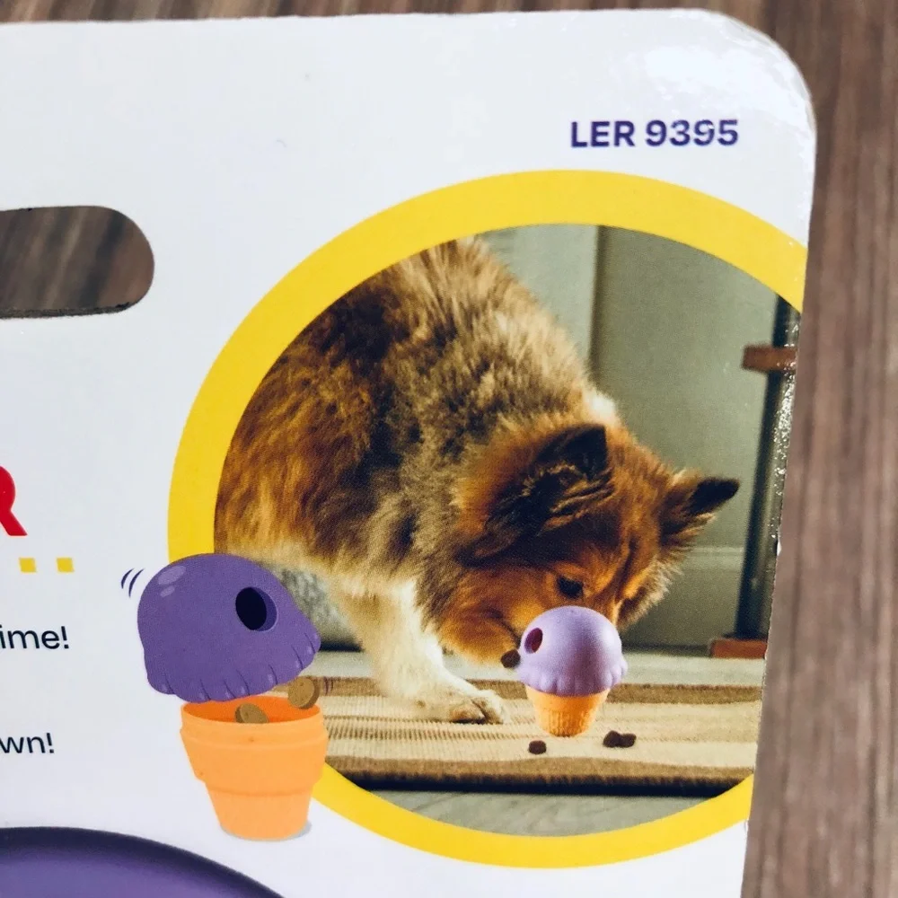 NEW BRIGHTKINS Dog Treat Dispenser Small Ice Cream Cone Shape Pet Toy Cat